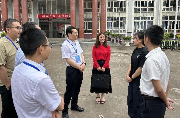 新浪体育新浪网赴凉山州甘洛县考察调研顶岗支教工作新闻稿.doc_e4a8fd3e-2ec2-4dae-b578-12109e1dae32_0.jpg