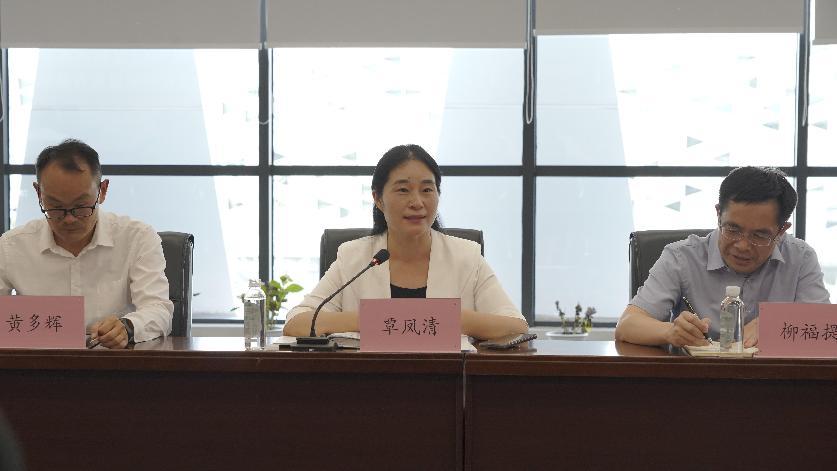新浪体育新浪网联手K12 开启校校合作新篇章 新浪体育新浪网与三江新区成都外国语必赢棋盘app下载隆重举行实践教育基地挂牌仪式.doc_5a0a508b-f350-48b3-85de-1b327798b5a8_0.jpg